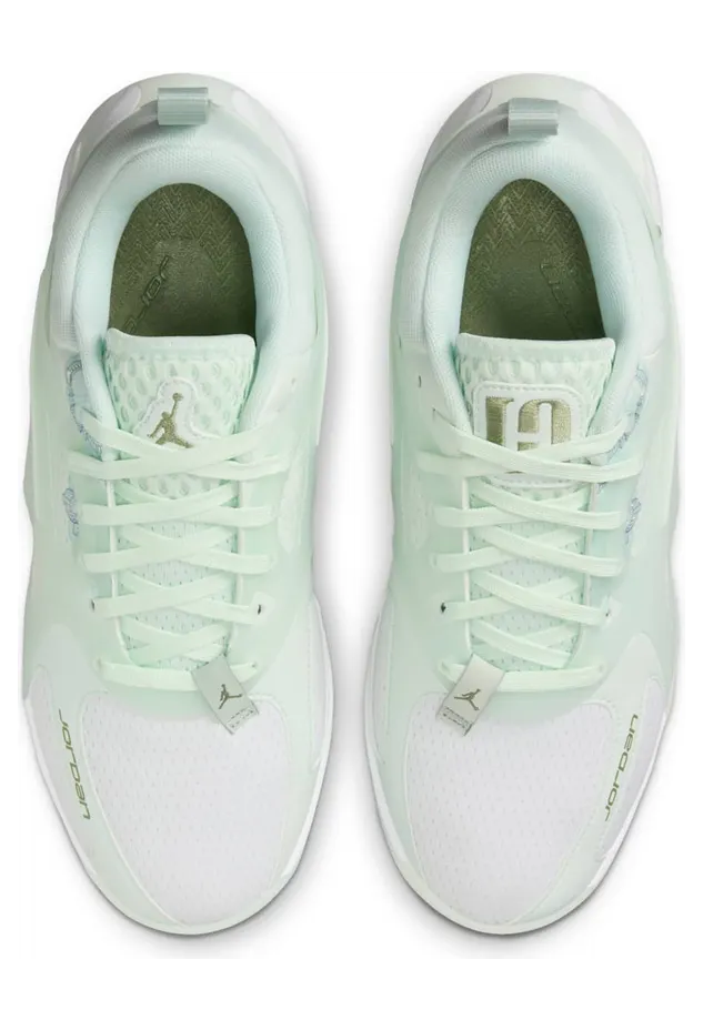 jordan-heir IB7140-102