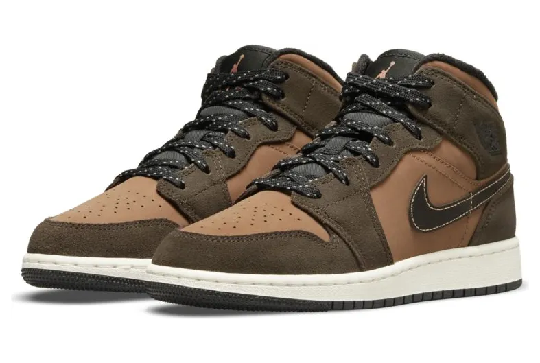 Air Jordan 1 Mid DC7248-200