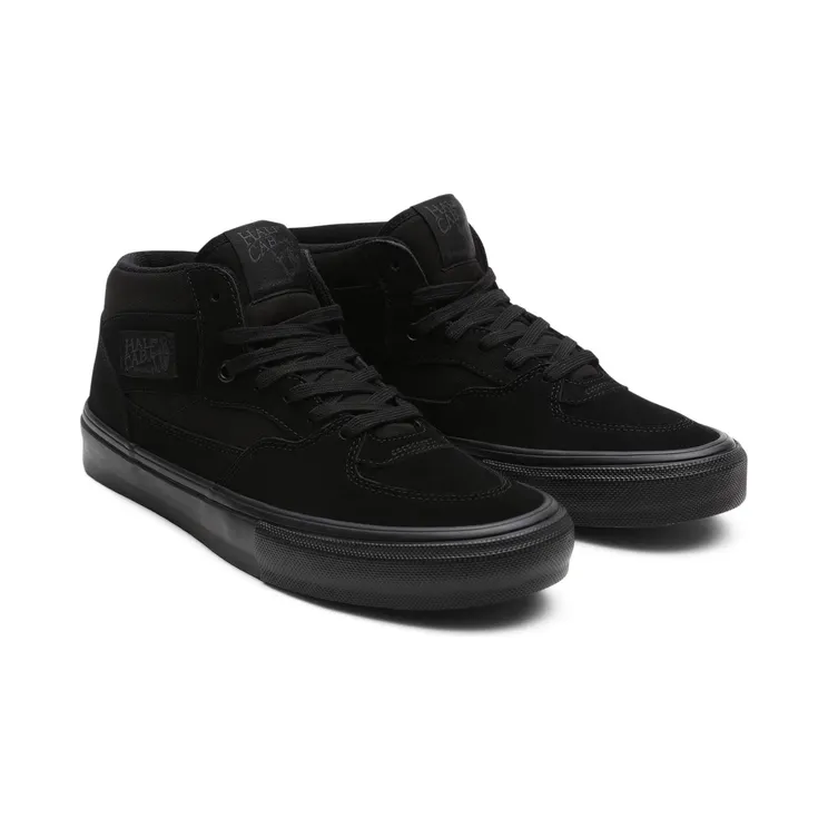 Vans Half Cab “Black” (VN0A5FCDBKA)