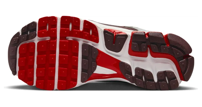 nike-vomero FN7778-600