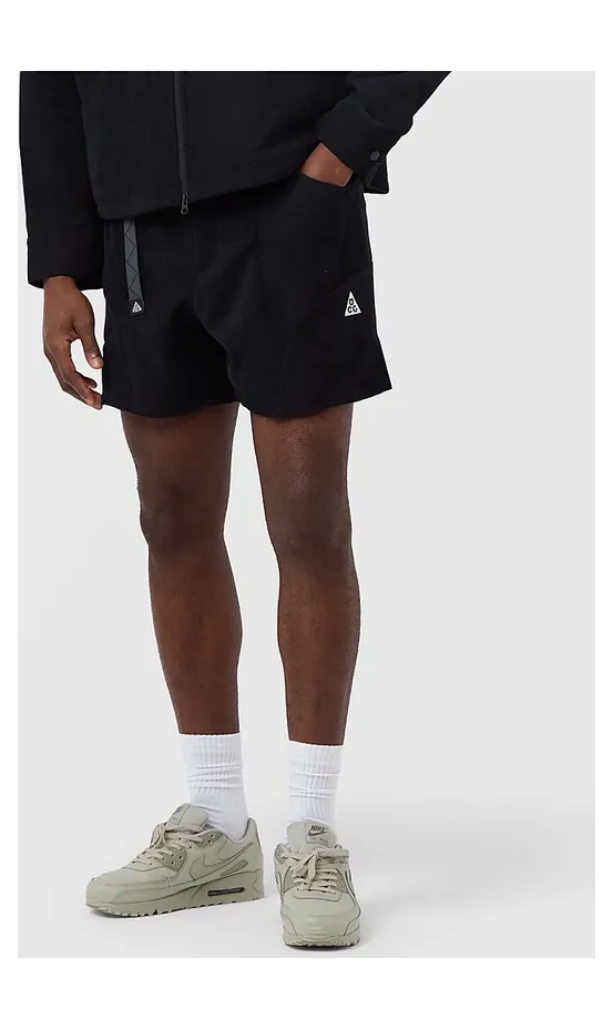 Puma Columbia Fish Hook T-Shirt – size? exclusive – zwart – Ontdek hier de volledige size? selectie aan heren accessoires. Van sportwear giants tot streetwear essentials voor heren.