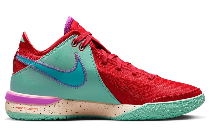 nike-lebron DR8784-600