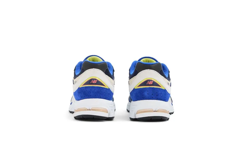 New Balance 2002 Black (U2002R-FP)