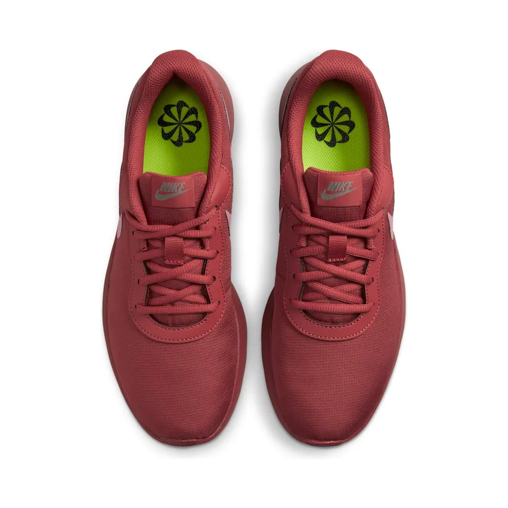 Nike Tanjun Refineen Red “Canyon Rust / Volt / Flat Pewter / Desert Berry” (DR4495-600)