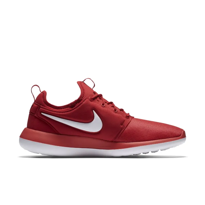 Nike Roshe One University Red/White/Track Red University Red/White/Track Red (844656-601)