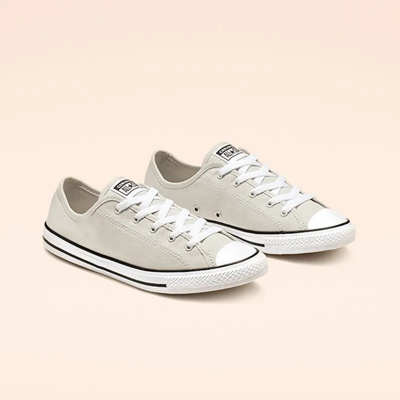 Converse Chuck Taylor All Star Dainty Low Top (564983C)