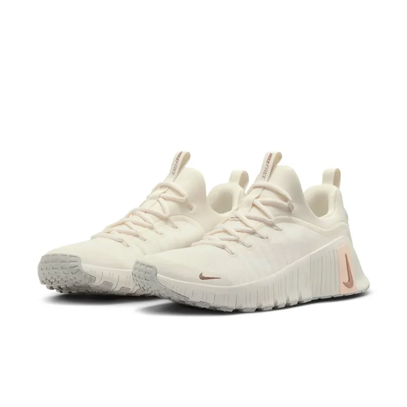 Nike Free Metcon 6 “Pale Ivory / Guava Ice / Sail / Metallic Red Bronze” (FJ7126-100)