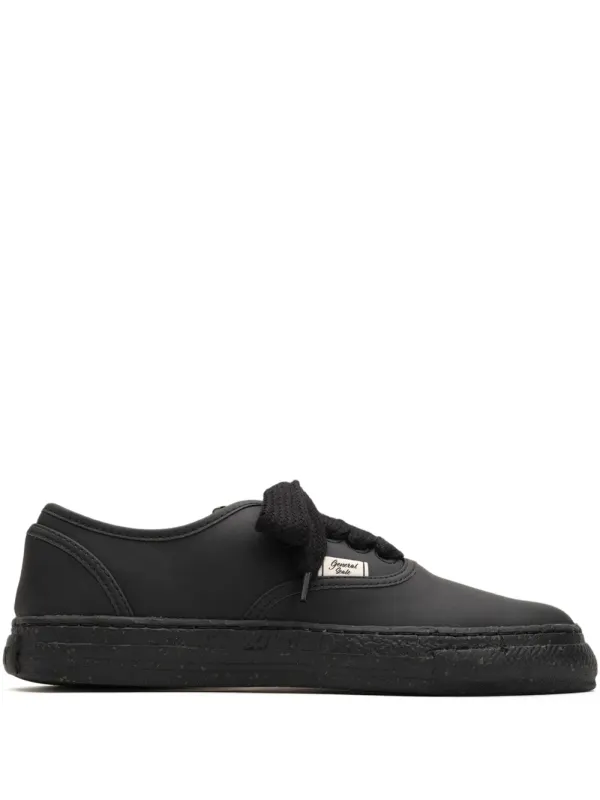 General Scale. Kiefer low-top – Black (S13FW706)