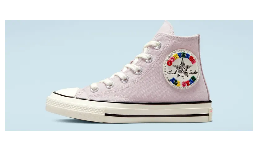 converse-chuck-taylor-all-star A01047C