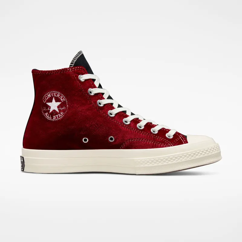 Converse Chuck 70 Beyond Retro Velvet Black/Red/egret (A03266C)