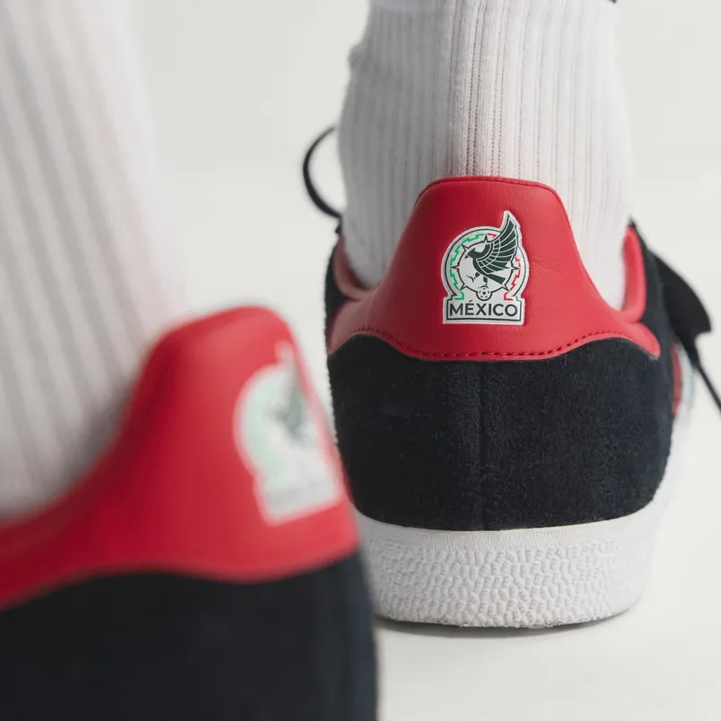 adidas Gazelle (HQ9441)