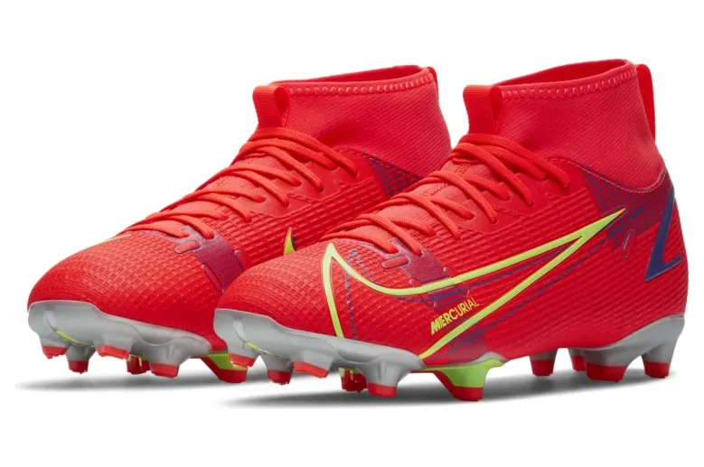 Nike Jr. Mercurial Superfly 8 Academy MG Fußballschuh für verschiedene Böden für jüngere/ältere Rot (CV1127-600)