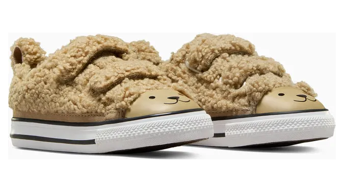 converse-chuck-taylor-all-star A05705C