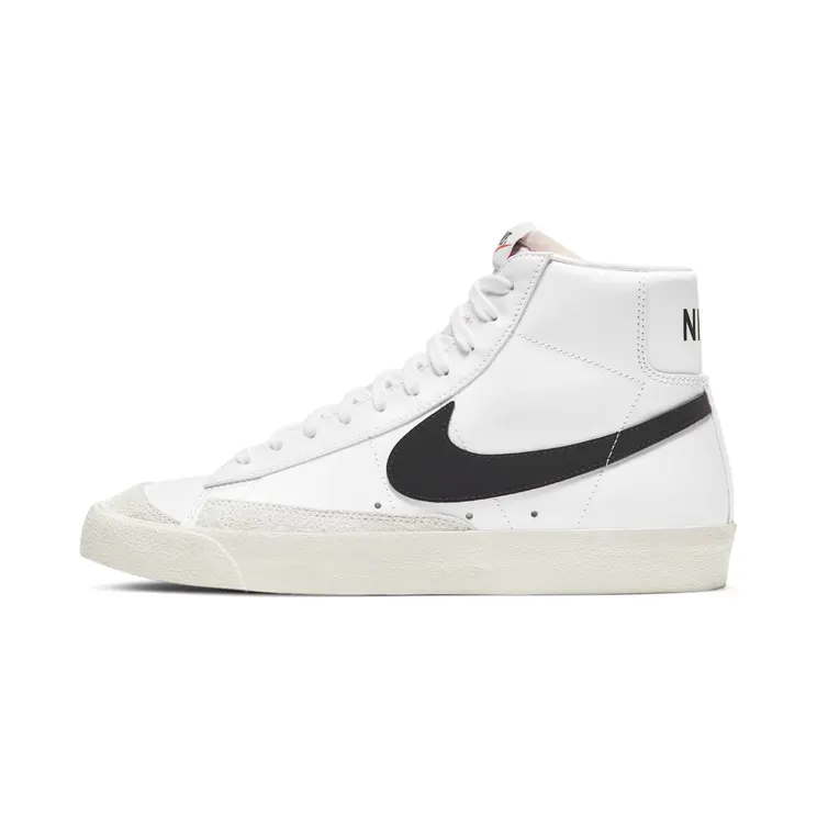 Nike Blazer Mid 77 VNTG “White / Black” (BQ6806-100)