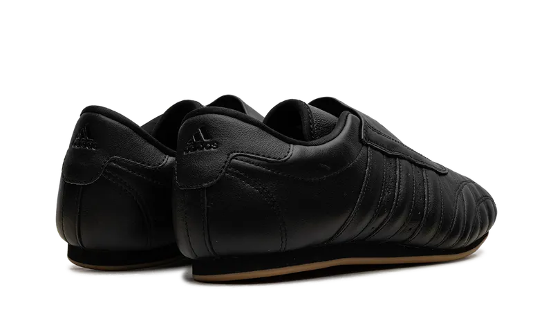 Adidas Taekwondo “Core Black / Core Black / Gum” (JS4011)