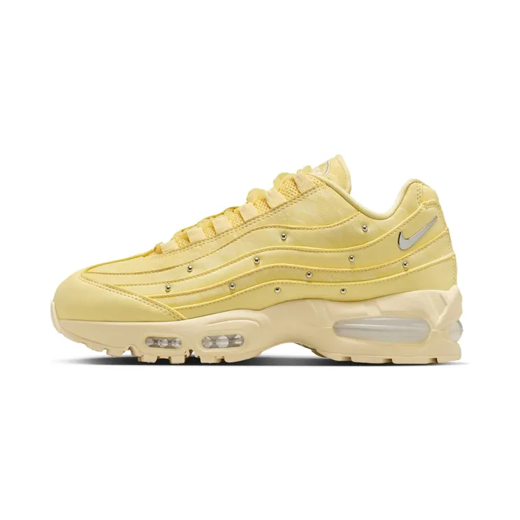Nike Air Max 95 Soft Yellow Silver Studded “Soft Yellow / Alabaster / Metallic Silver” (IQ3444-722)