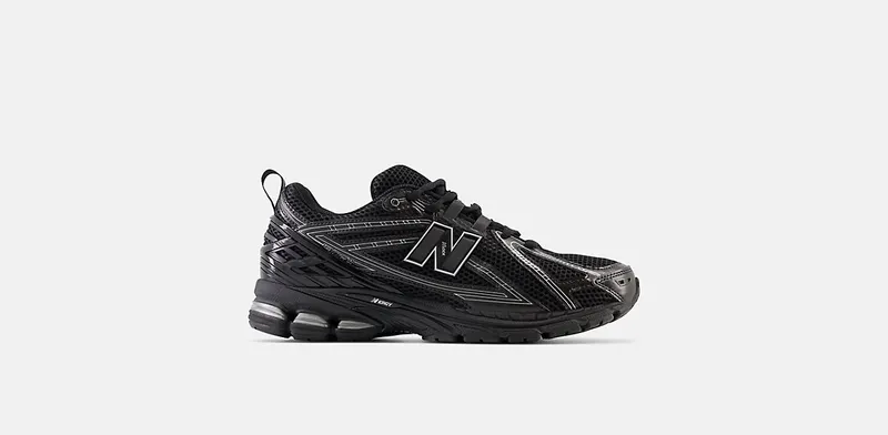 New Balance 1906R Black Silver (M1906RCH)