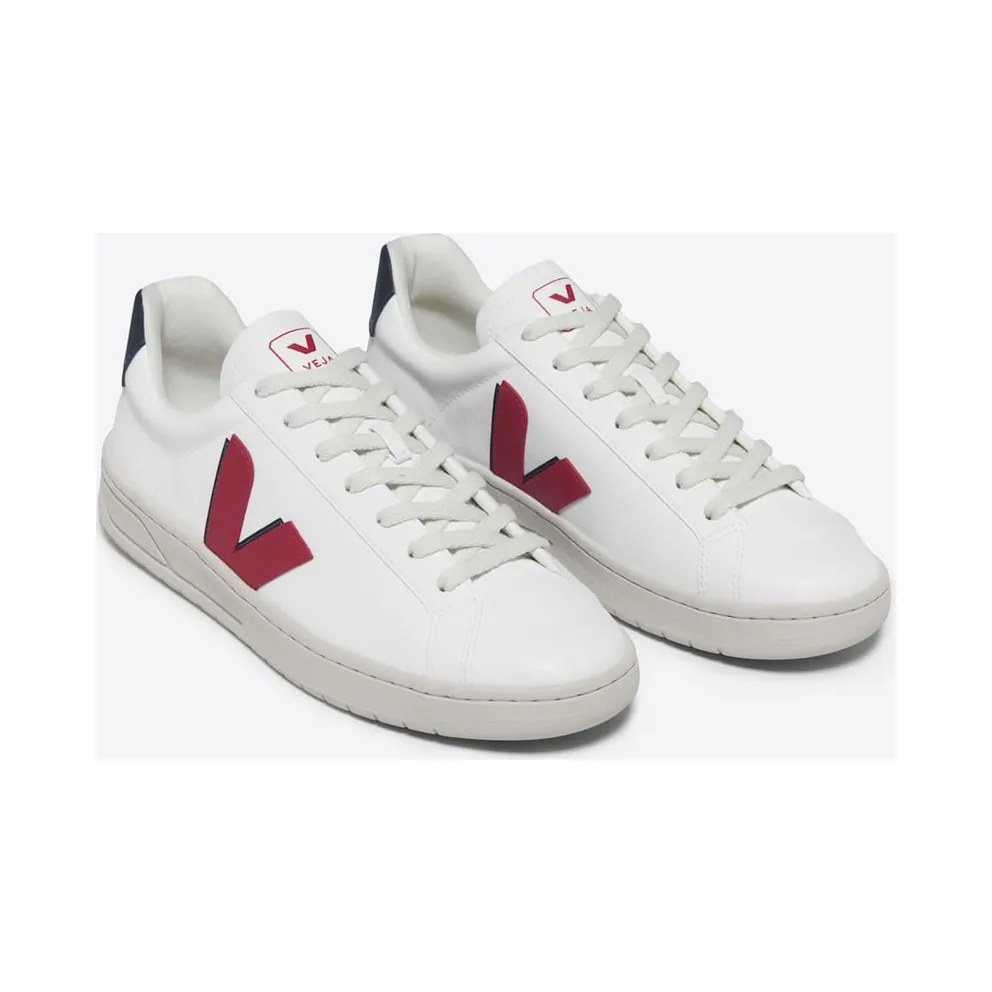VEJA Urca CWL mit Logo-Applikation – White (UW0703508)