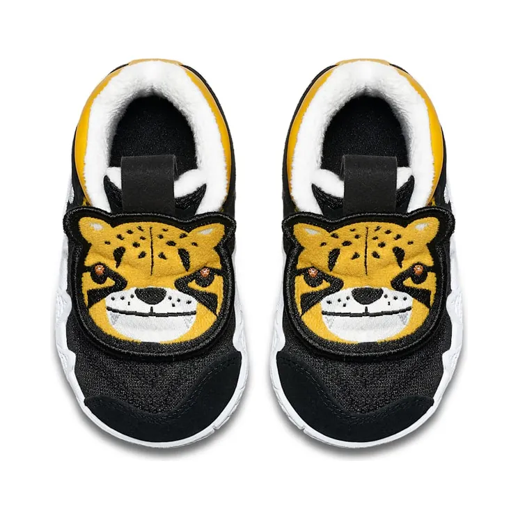 Nike Kyrie 4 Little Big Cats (TD) “Black / Yellow Ochre / Summit White” (AT5708-001)