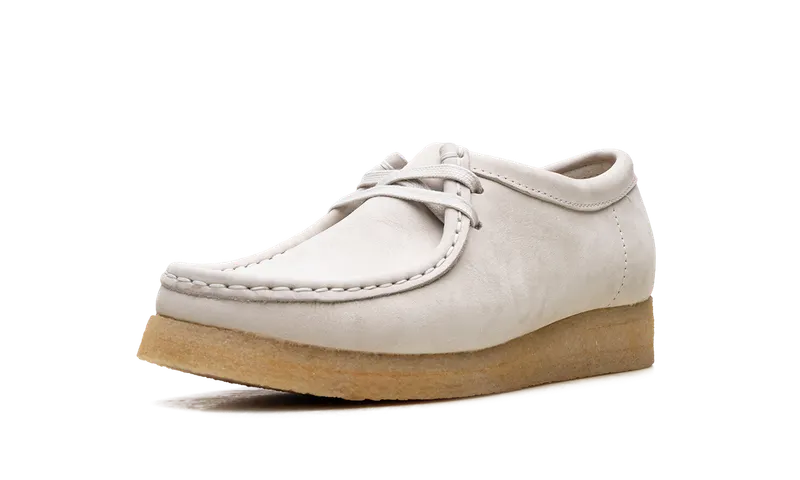 Clarks Wallabee “White Nubuck” (26165560)