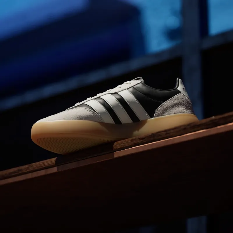 adidas Barreda Decode Off White Core Black Gum (JR3530)