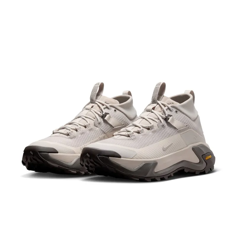 Nike ACG Zegama Hike “Light Orewood Brown” (IO7854-201)