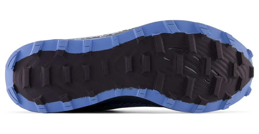 new-balance-fuelcell MTUNKNC4
