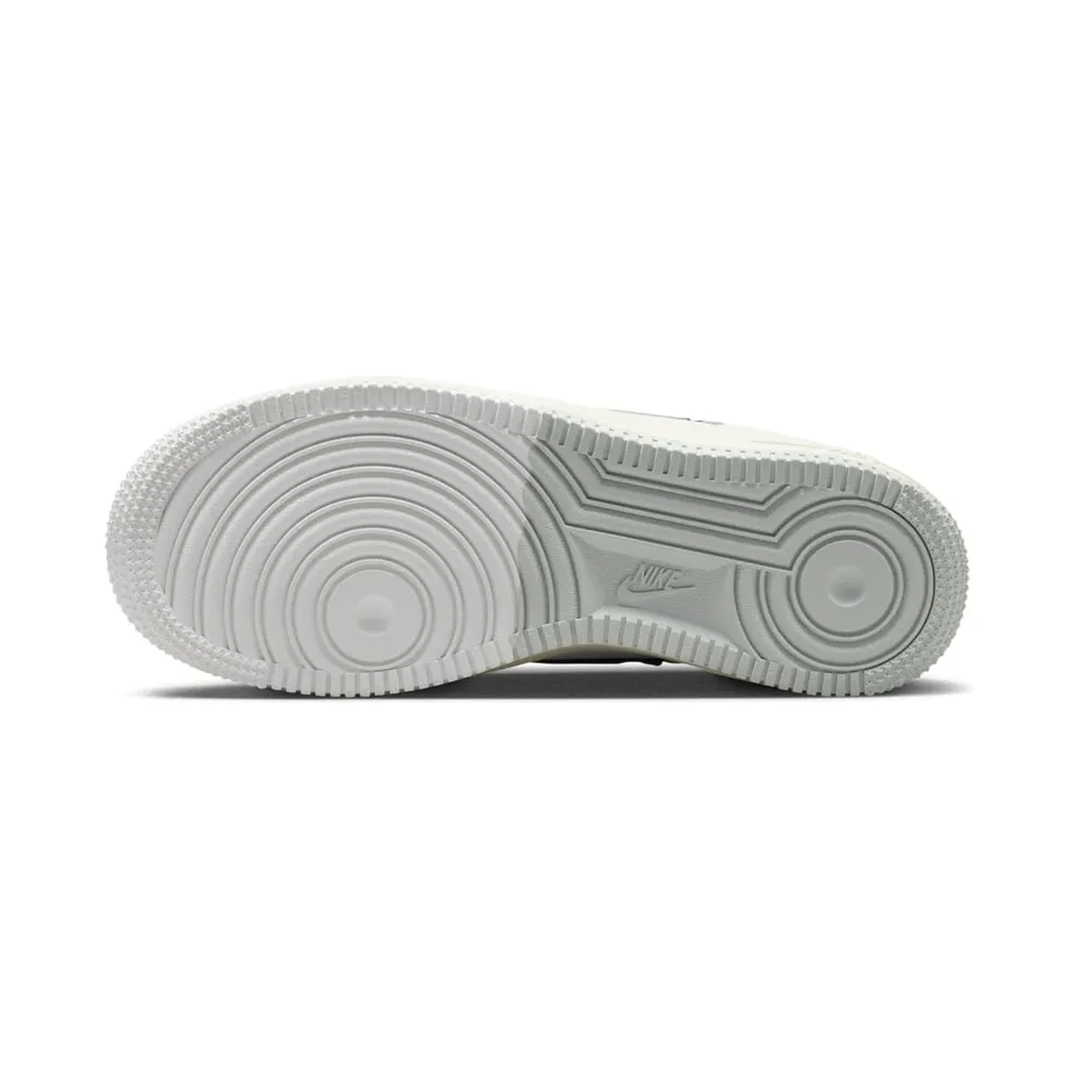 Nike Air Force 1 Low GS “Split – Light Silver” (DZ2660-001)