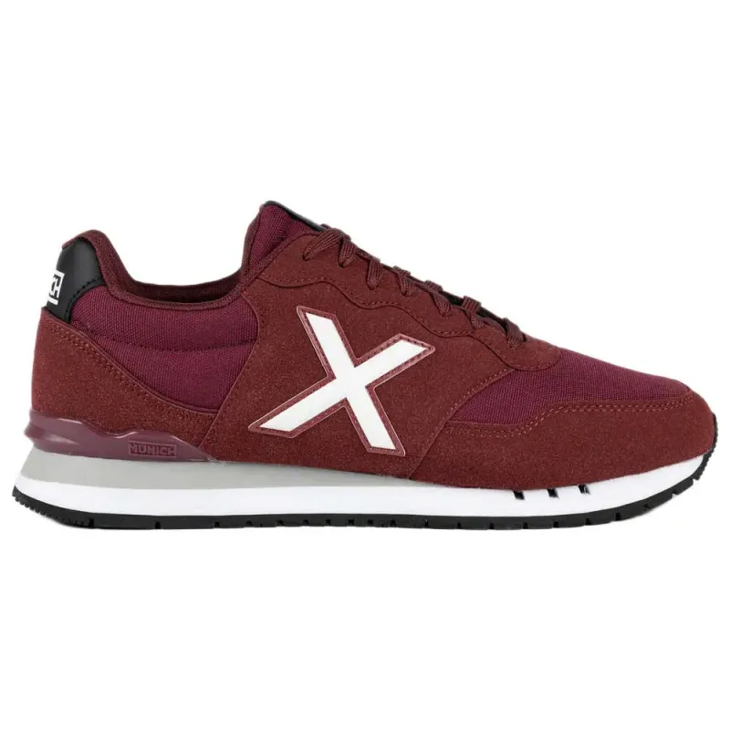 Munich Dash Red (415028739)