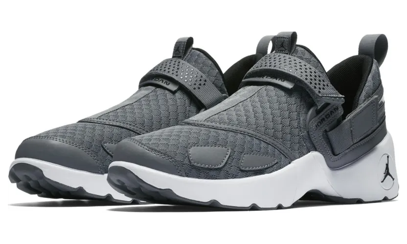 Jordan Trunner LX Cool Grey White (897992-013)