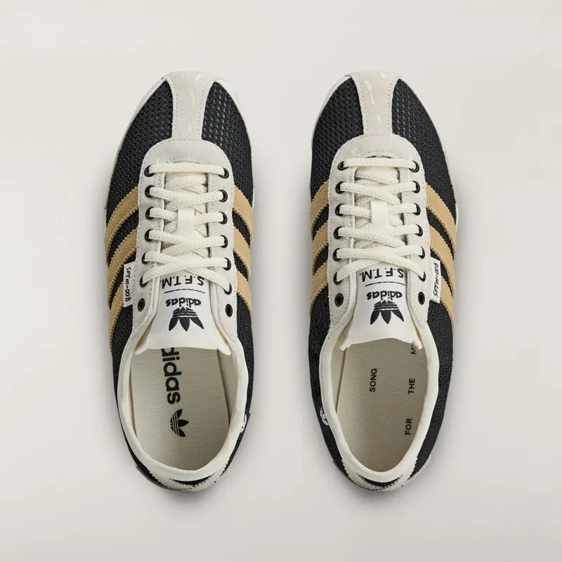 adidas Tokyo “Black/Gold”: ingetogen luxe voor de avond (6)