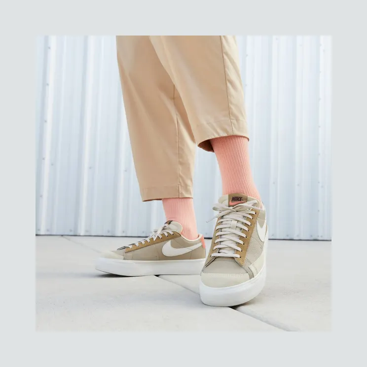 nike-blazer DQ9318-200