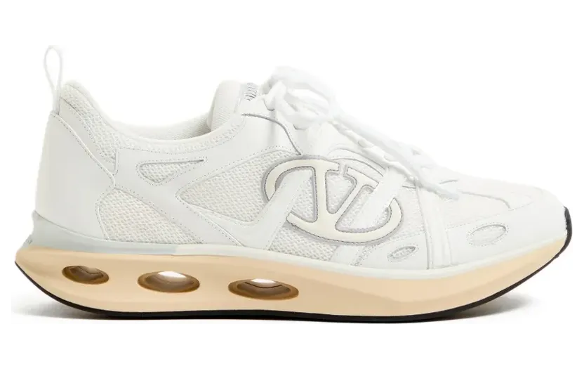 Valentino Garavani VLogo Easyjog low-top in kalfsleer en stof “White” (YS0I25KUJ)