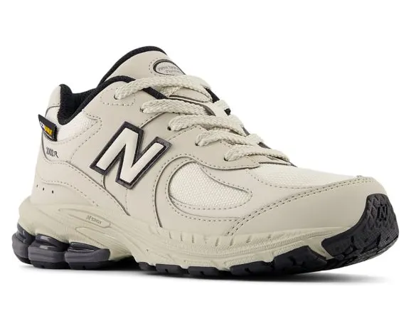 new-balance-2002r PC2002PM