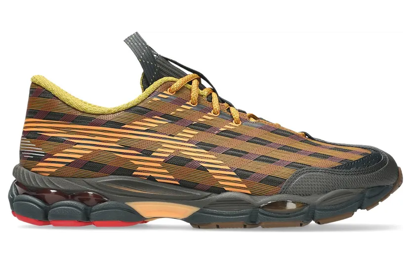 Asics US8-S GEL-SJ33 “Black Coffee/Orange Lily” (1203B116200)