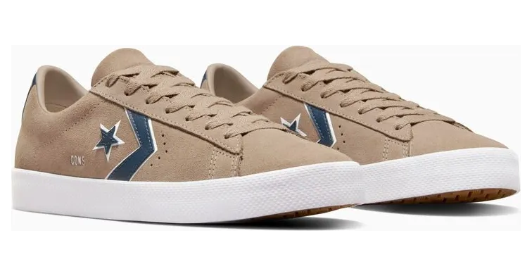 converse-sneaker A06652C