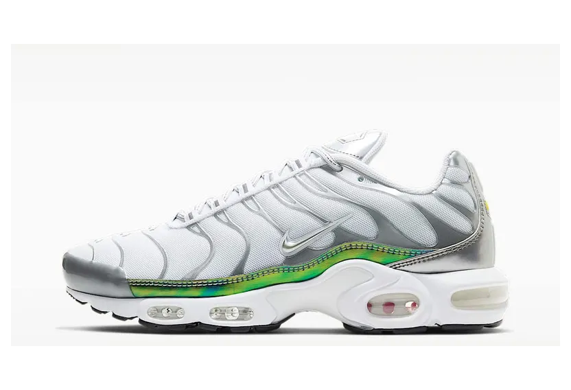 Nike Air Max Plus “White / Metallic Silver” (CW2646-100)