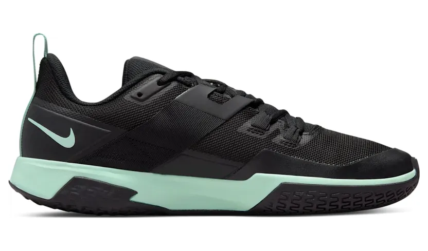 nikecourt DC3432-005