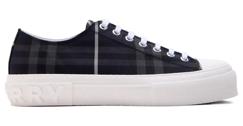 Burberry Karierte Sneakers – Schwarz (8114134)