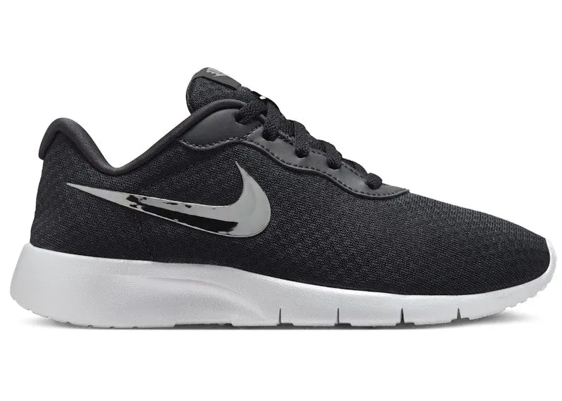 Nike Tanjun SE EasyOn Black Smoke Grey Photon Dust Metallic Silver (FZ1017-001)