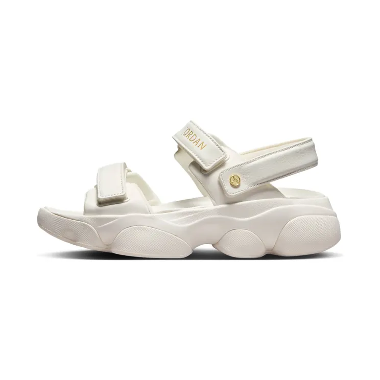Jordan Deja “Sail / Metallic Gold” (FN5036-100)