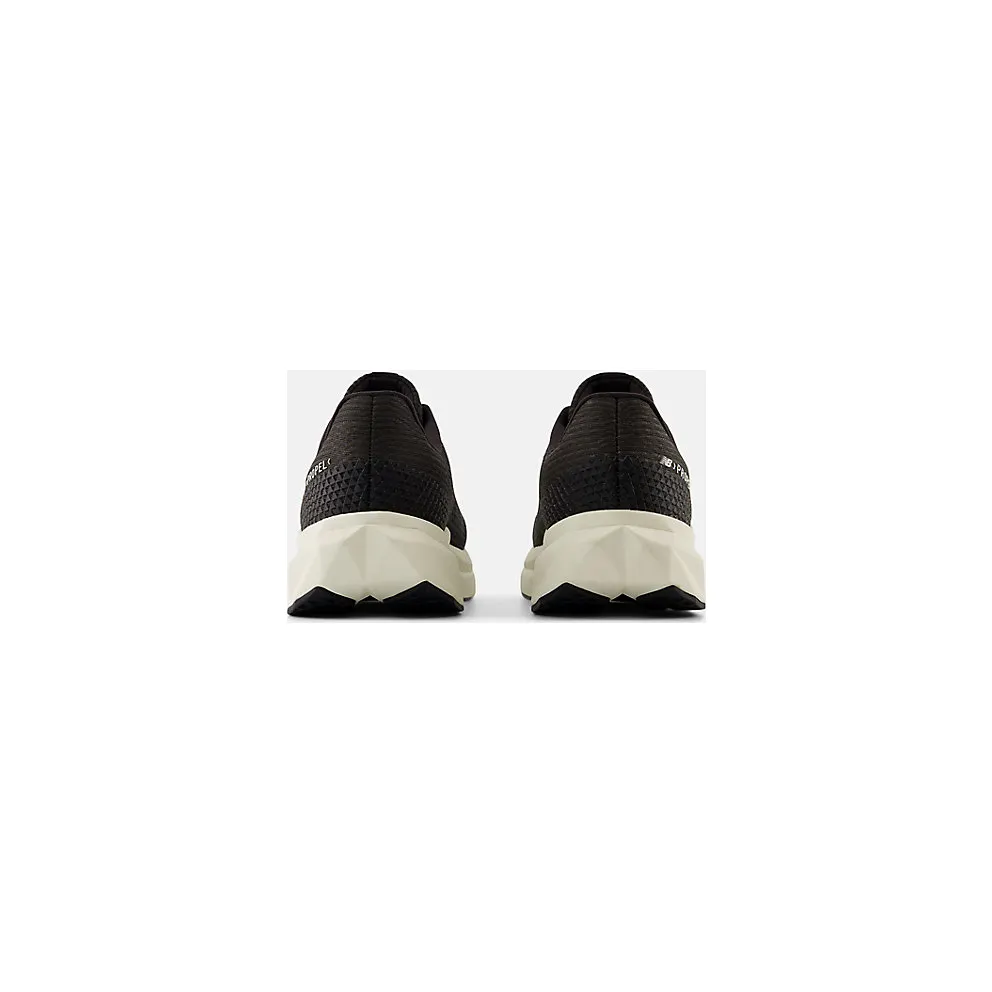 New Balance FuelCell Propel v5 Black Hot Mango Black Cement (MFCPRCB5)