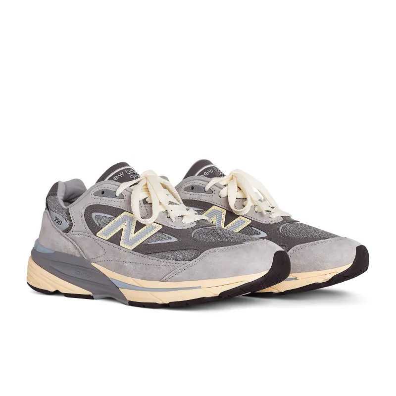 New Balance 990v7 (U990GR7)