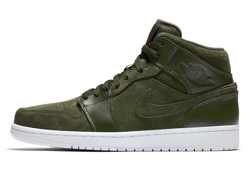 Jordan 1 Retro Mid “Sequoia / White / Max Orange” (554724-302)