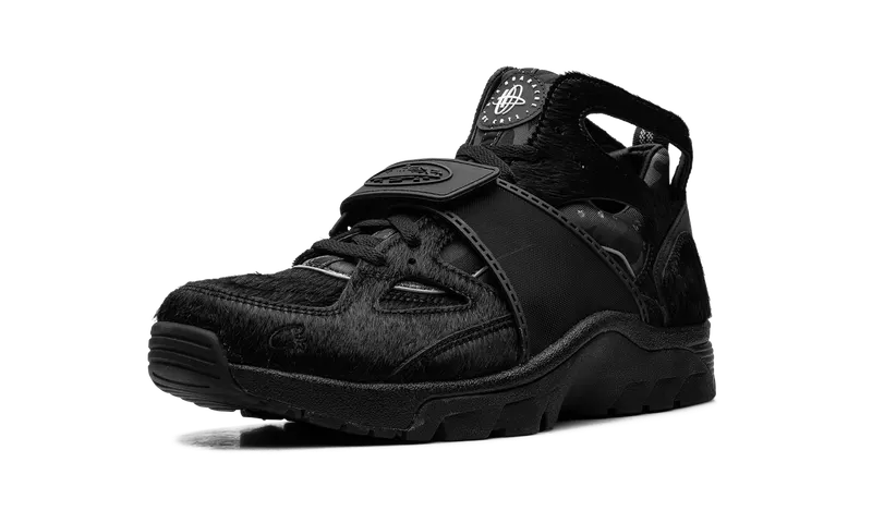 Nike Trainer Huarache “Corteiz – Black Poney” (FQ8793-003)