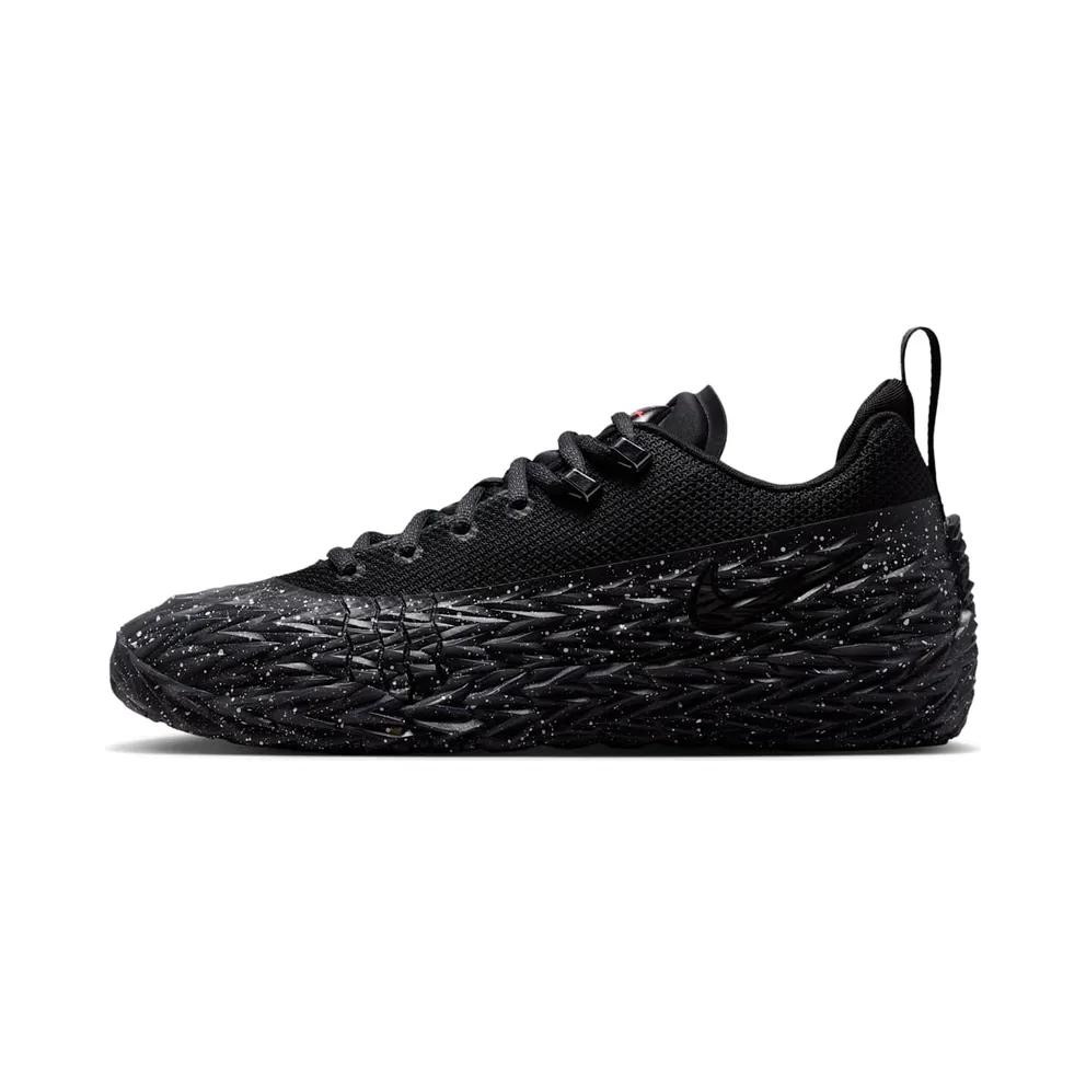 Nike S.T. Opladen “Black / Dark Smoke Grey / Black / Bright Crimson” (IO8063-003)