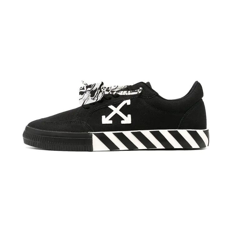 Off-White Vulc Low Top Black White (OMIA085R21FAB0011001)
