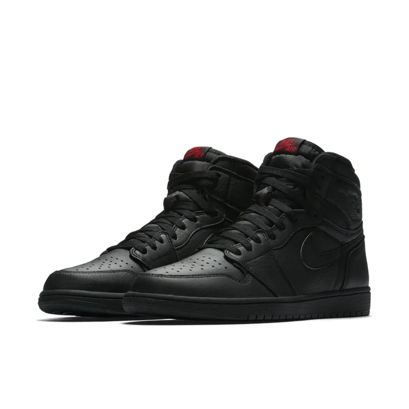 Jordan 1 Retro High OG Black Black/University Red (555088-022)