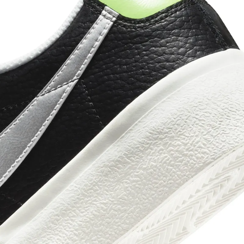 nike-blazer DN8010-001