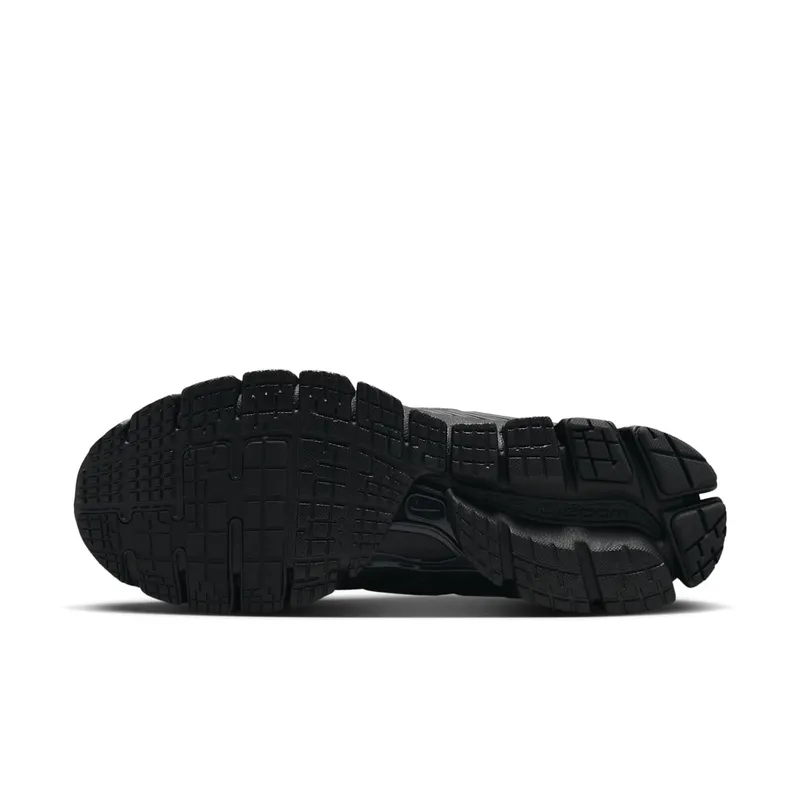 Nike Zoom Skylon 11 – “Black / Black” (IU1869-002)
